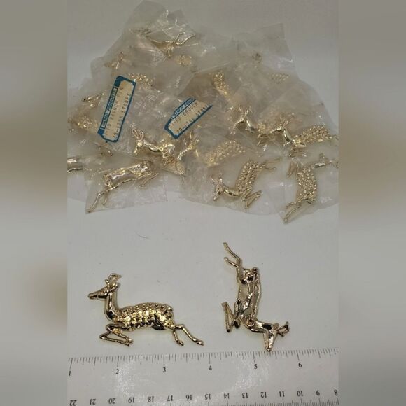 🟢3/$19🟢 2x Reindeer Brooches Settings Pin Blanks DIY Christmas Crafts - Picture 7 of 7